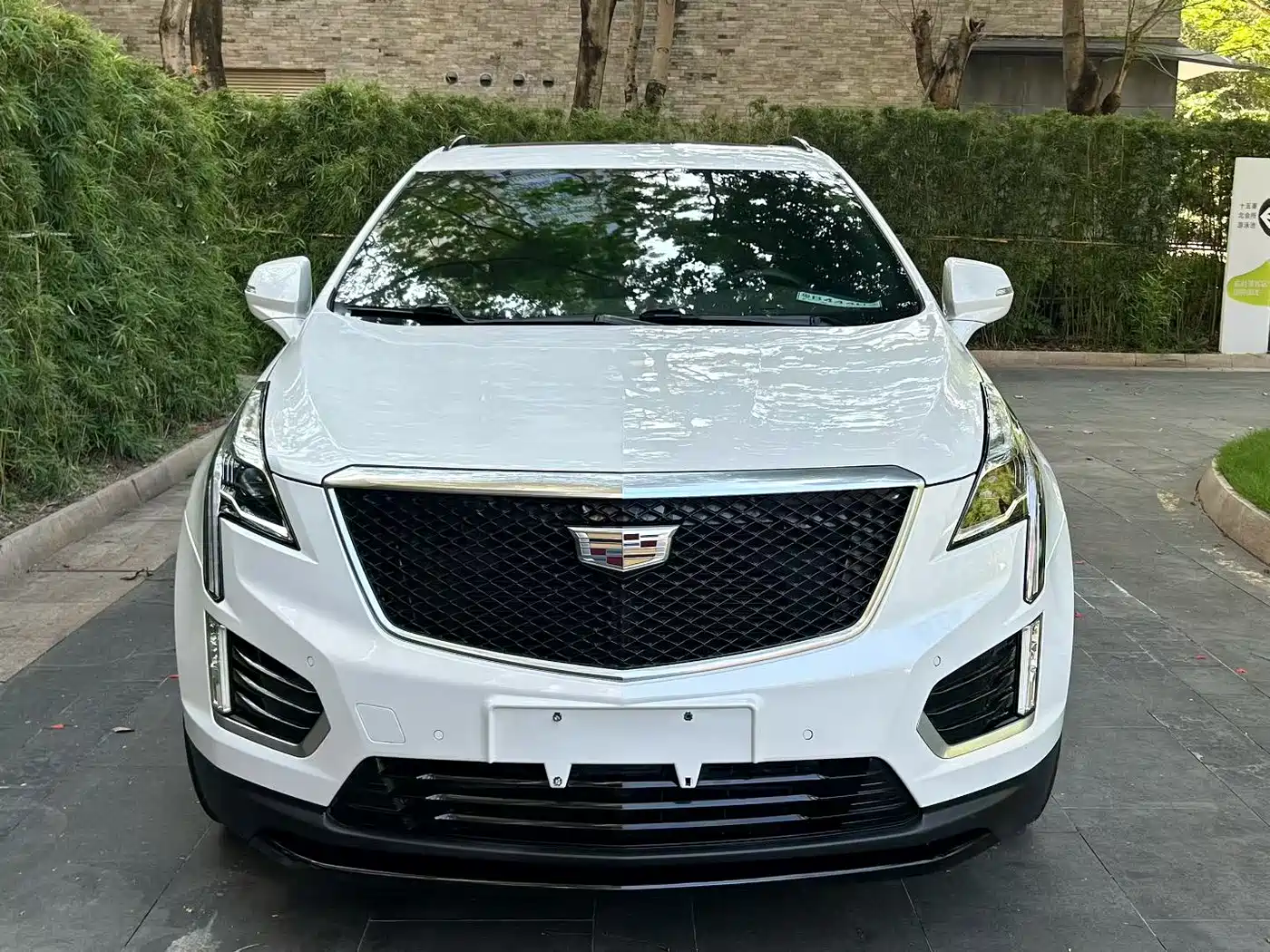 Cadillac XT5 2020 28T AWD Leading Sport Model фото 2