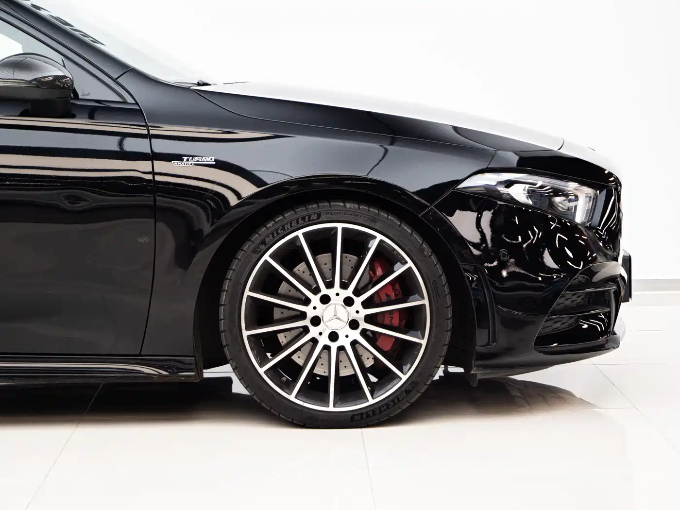 Mercedes-Benz A-Class AMG 2020 AMG A 35 L 4MATIC фото 7