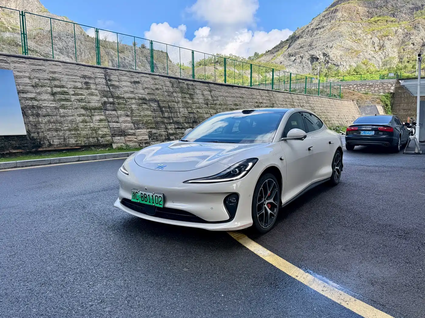 2025 IM Motors IM L6