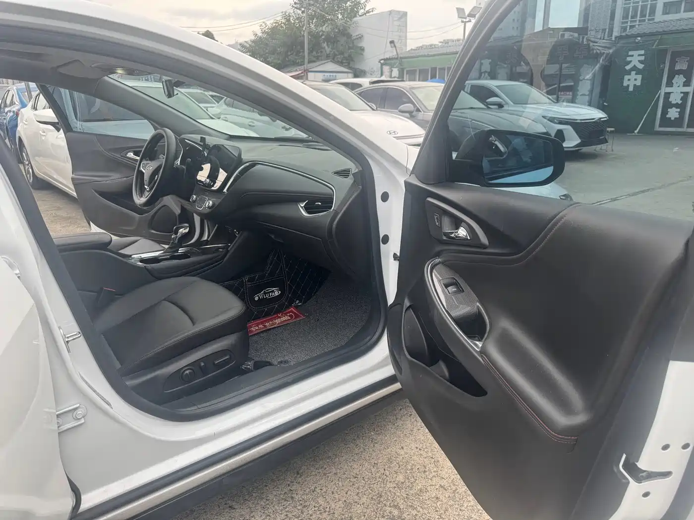Chevrolet Malibu XL 2024 2023 Redline 2.0T RS Edition