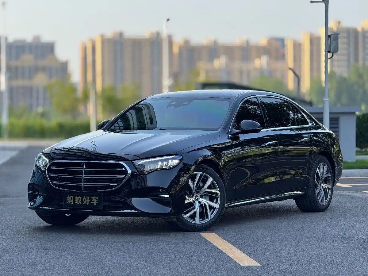 Mercedes-Benz E-Class 2024 E 300 L Fashion