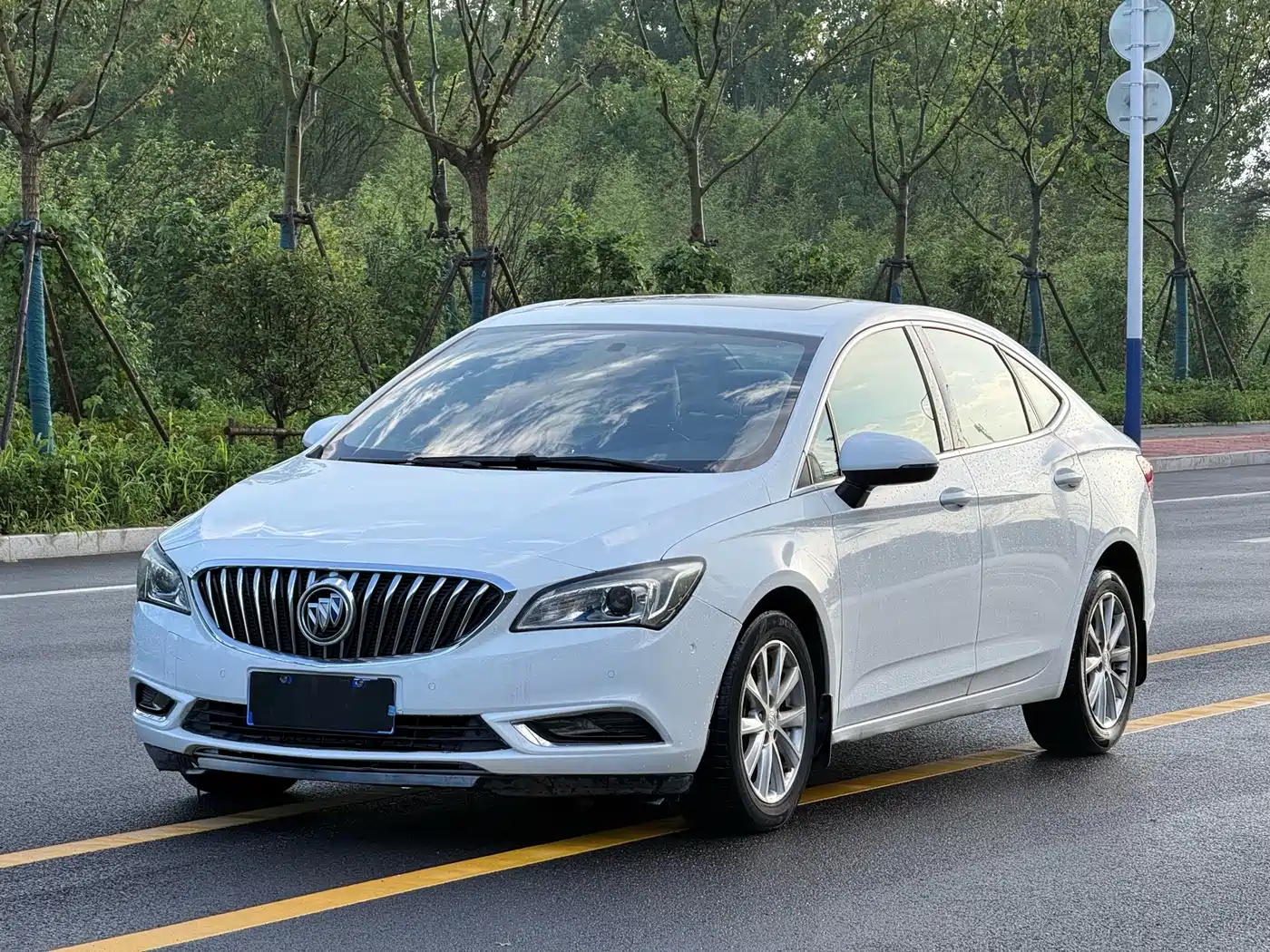 Фото 1 - Buick Verano