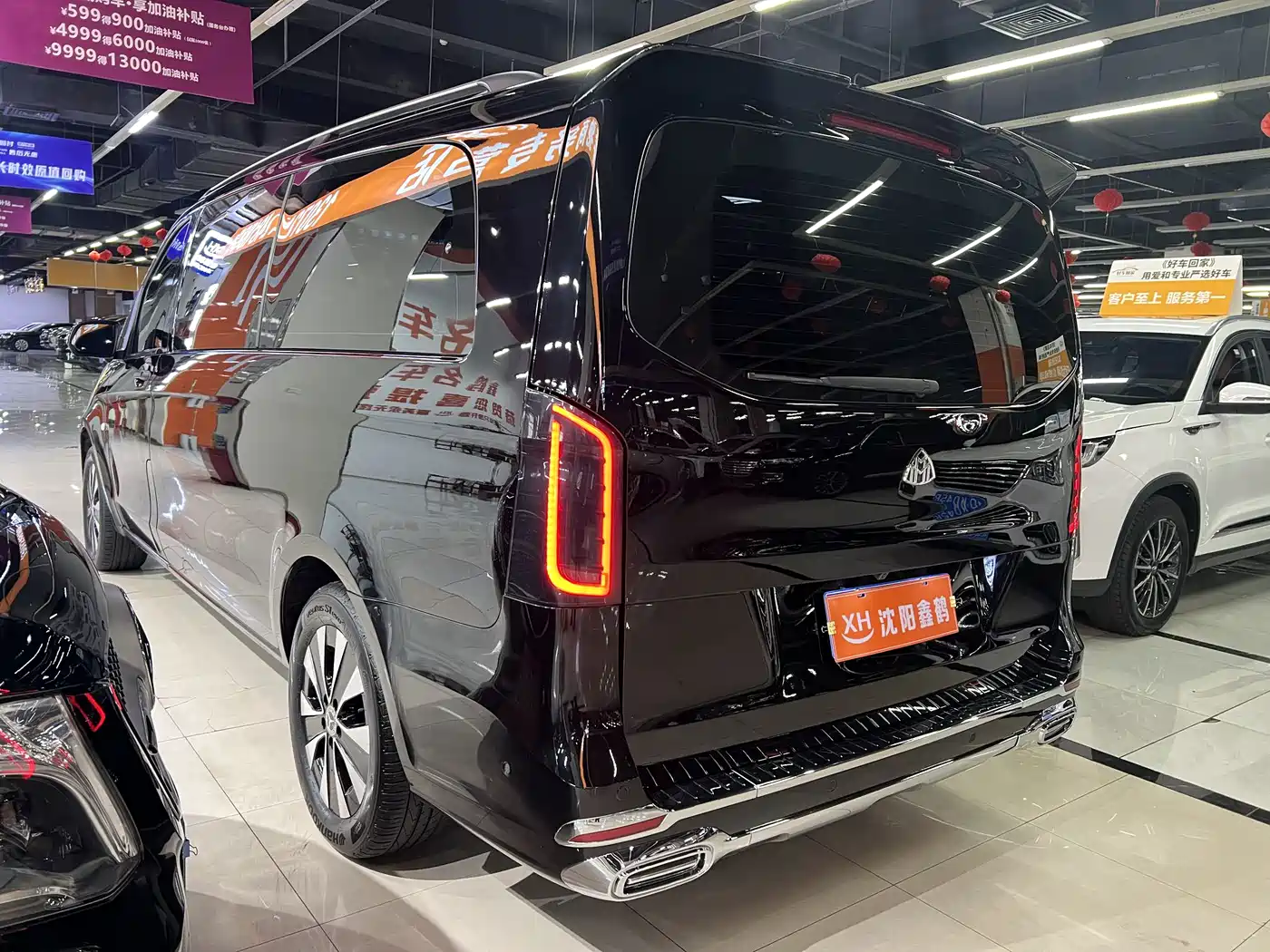 Mercedes-Benz Vito 2023 2.0T Elite 7-Seater фото 26