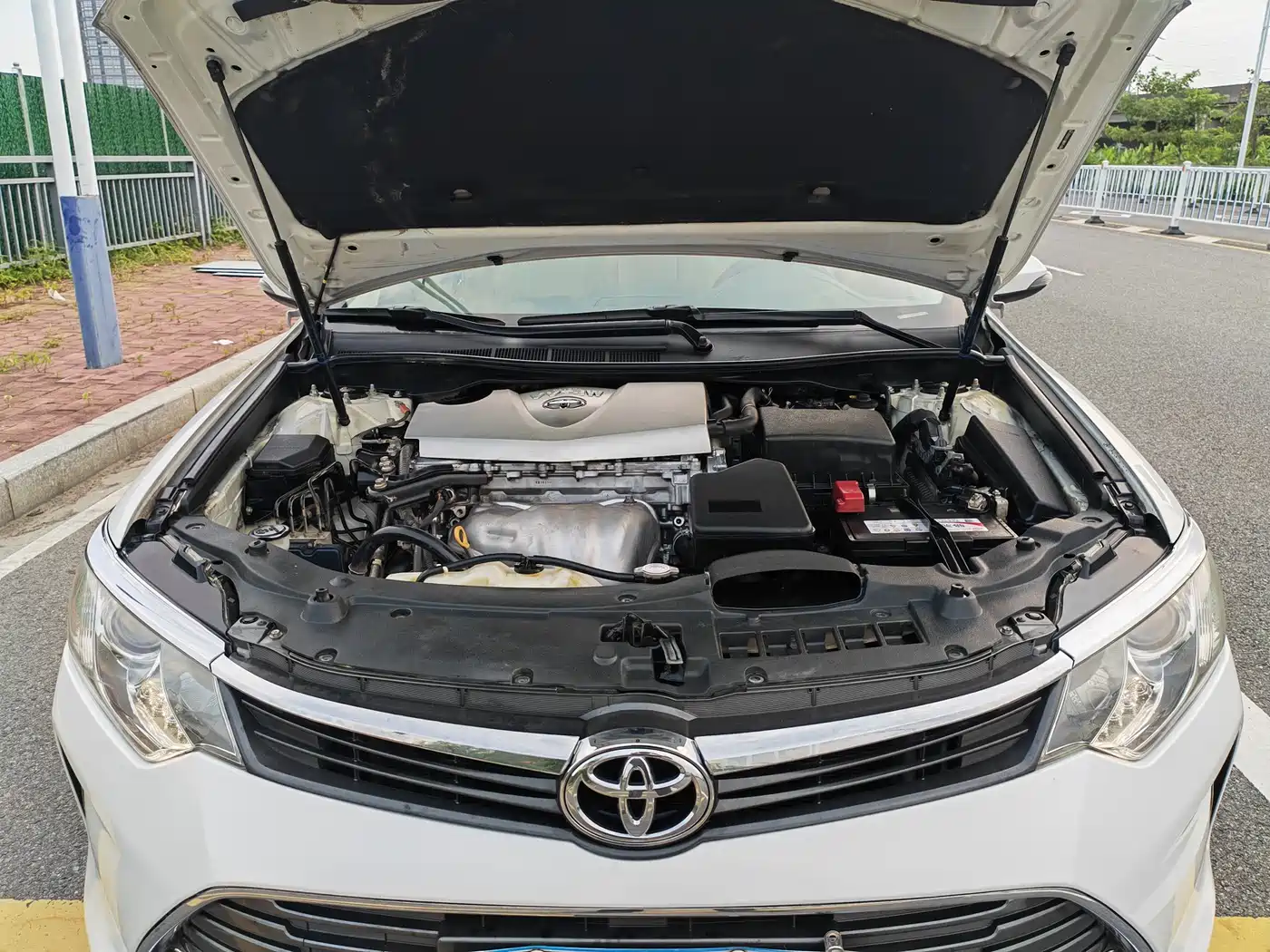 Toyota Camry 2015 2.0E Elite Edition фото 16