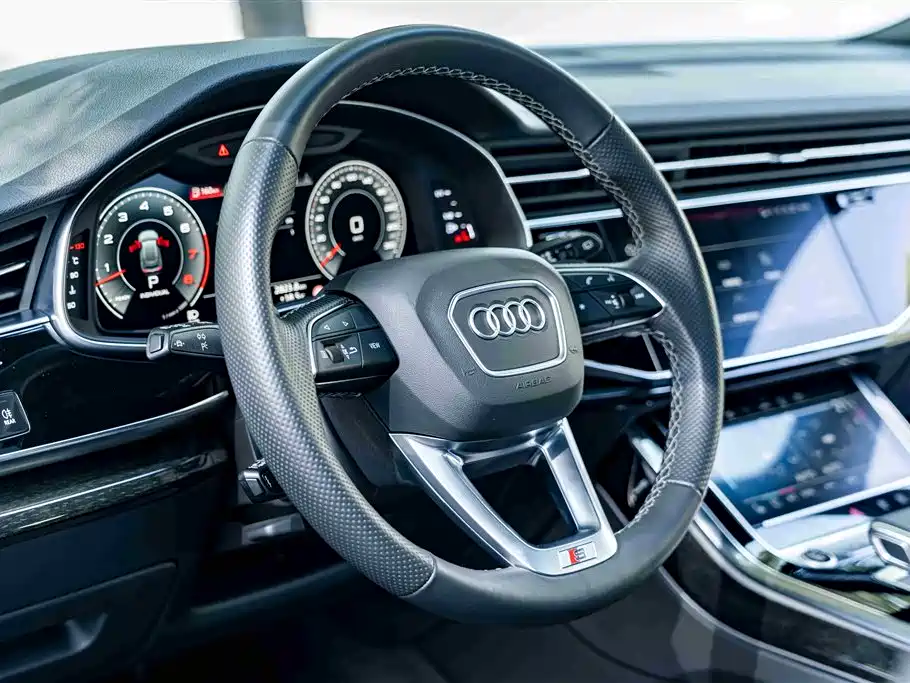 Audi Q8 2022 55 TFSI Premium Selection Dynamic фото 11