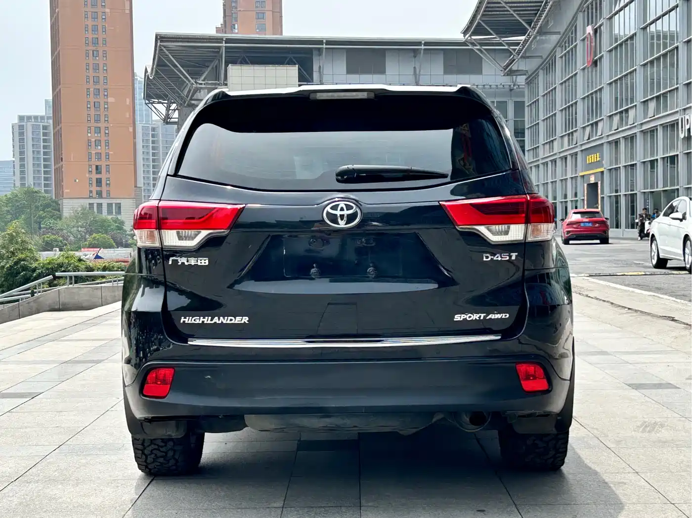TOYOTA HIGHLANDER