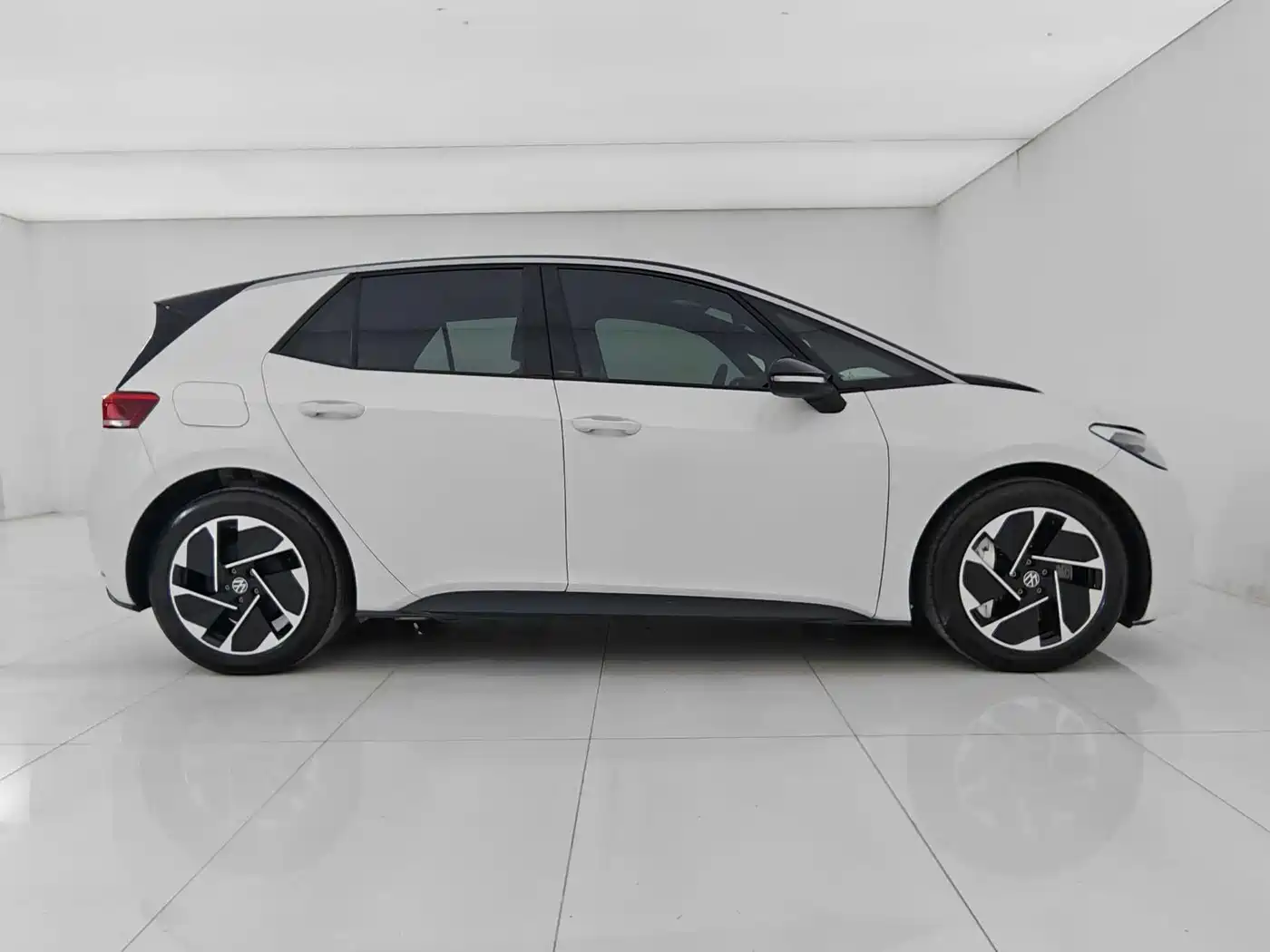 Volkswagen ID.3 2024 Pure Smart Edition фото 16