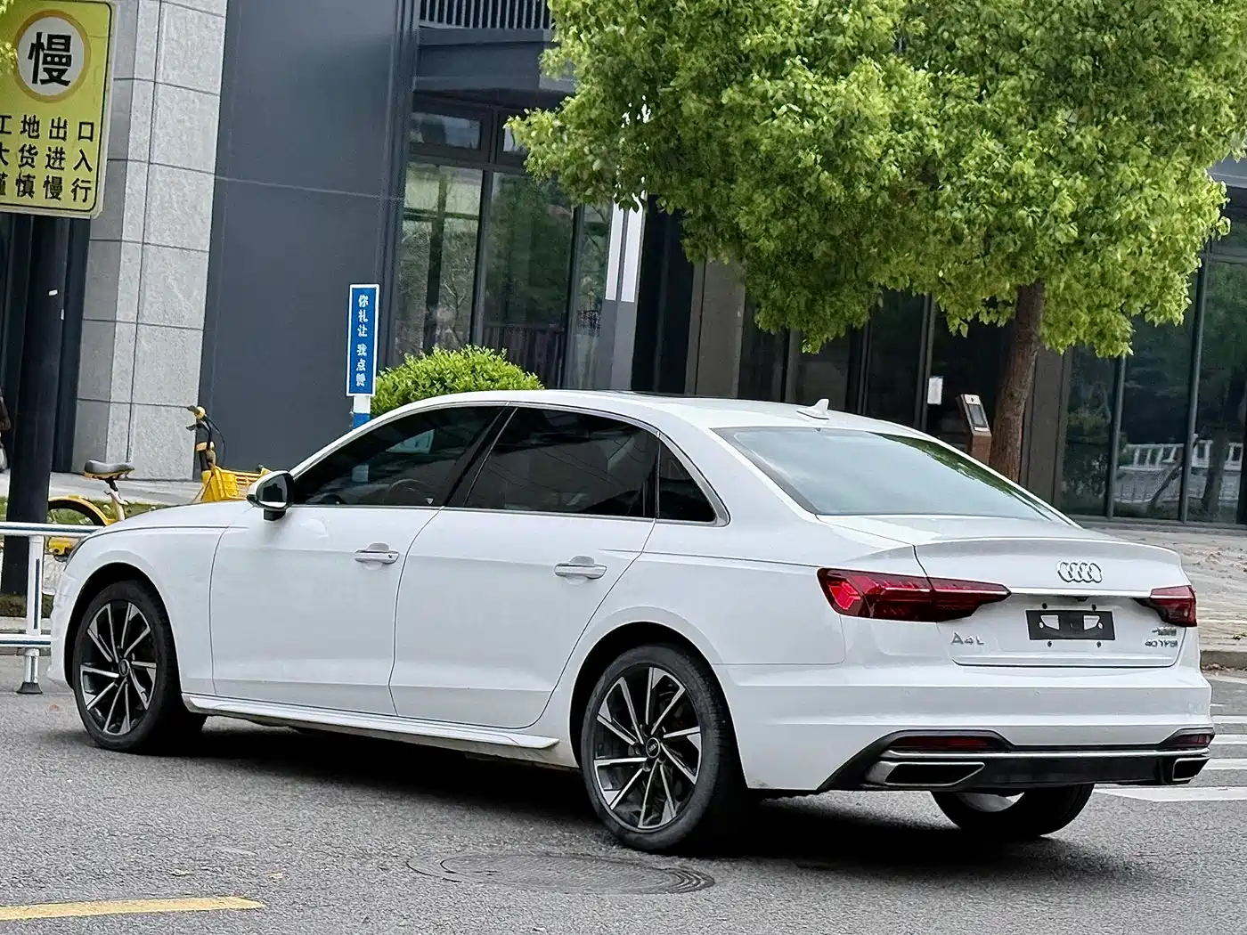 Audi A4L 2022 40 TFSI Luxury Elegance фото 7