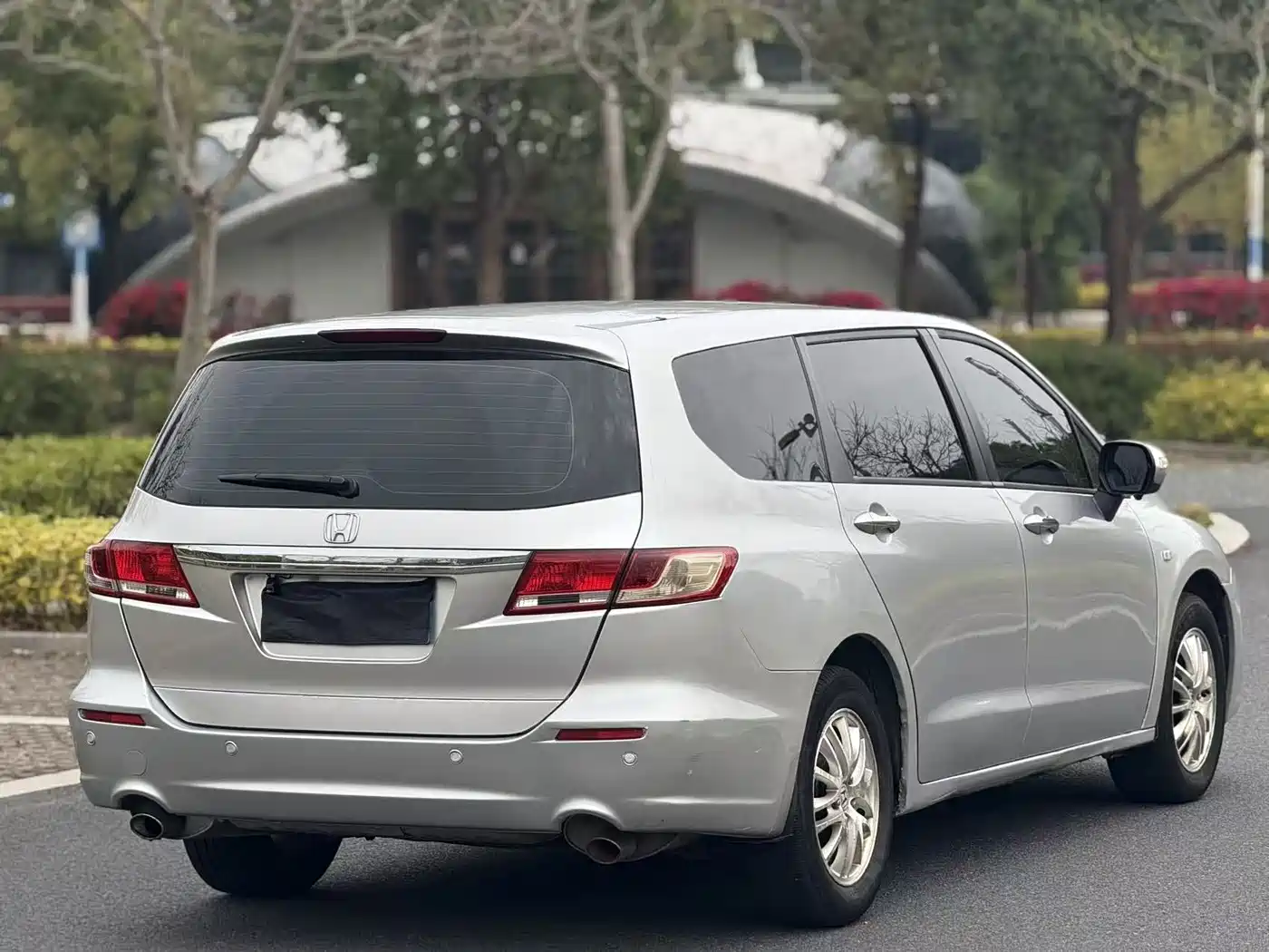 Фото 3 - Honda Odyssey