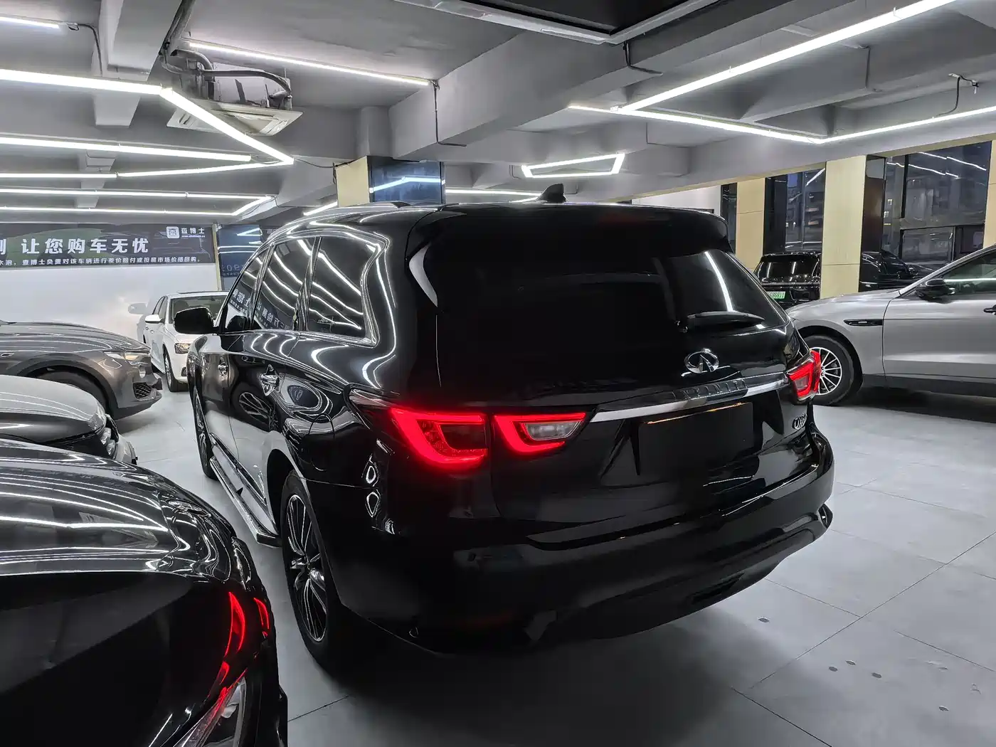 Infiniti QX60 (Import) 2019 2018 2.5 S/C Hybrid 2WD Excellence Edition China VI