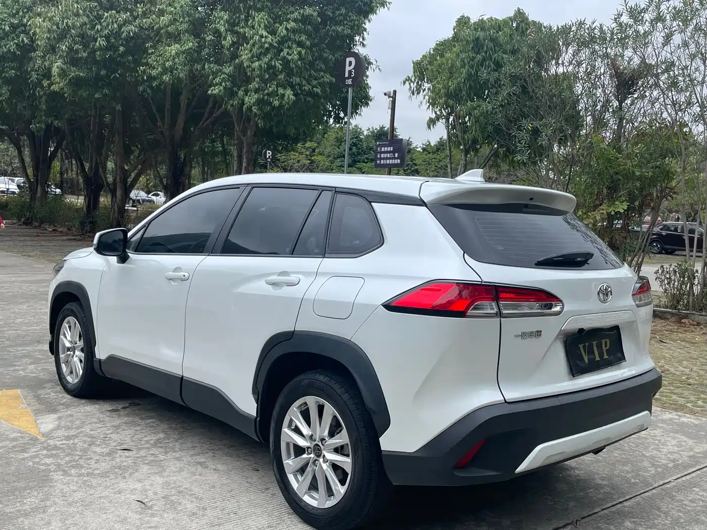 Toyota Corolla Cross 2023 2.0L Luxury Edition фото 15