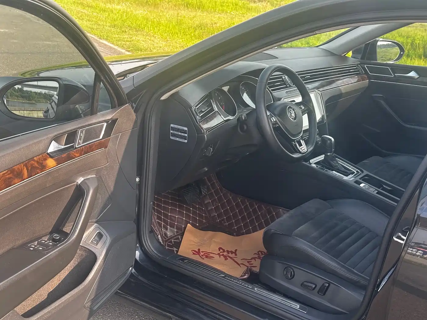 Volkswagen Magotan 2017 330TSI DSG Luxury фото 3