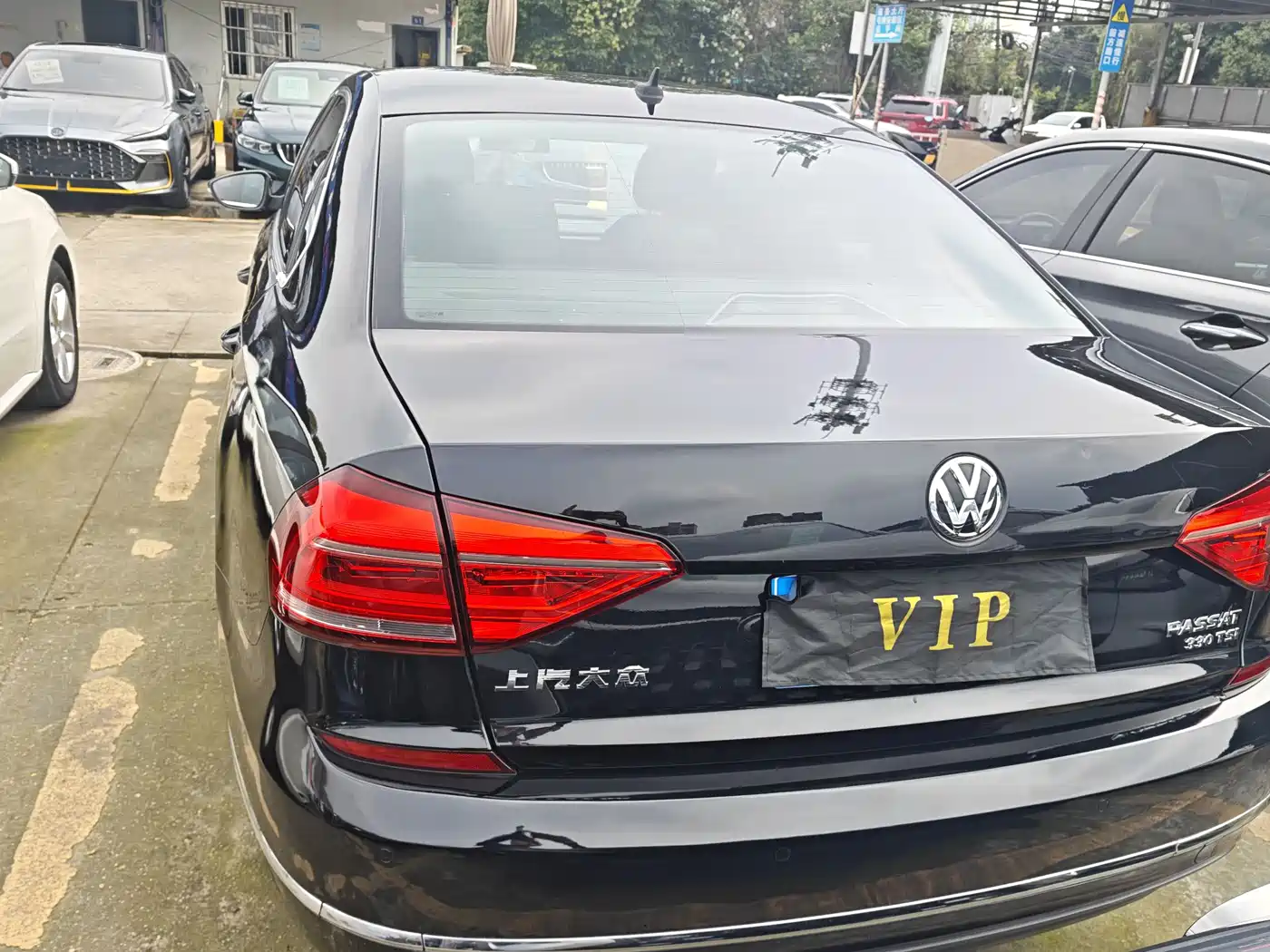 Volkswagen Passat 2016 330TSI DSG Honor Edition фото 18
