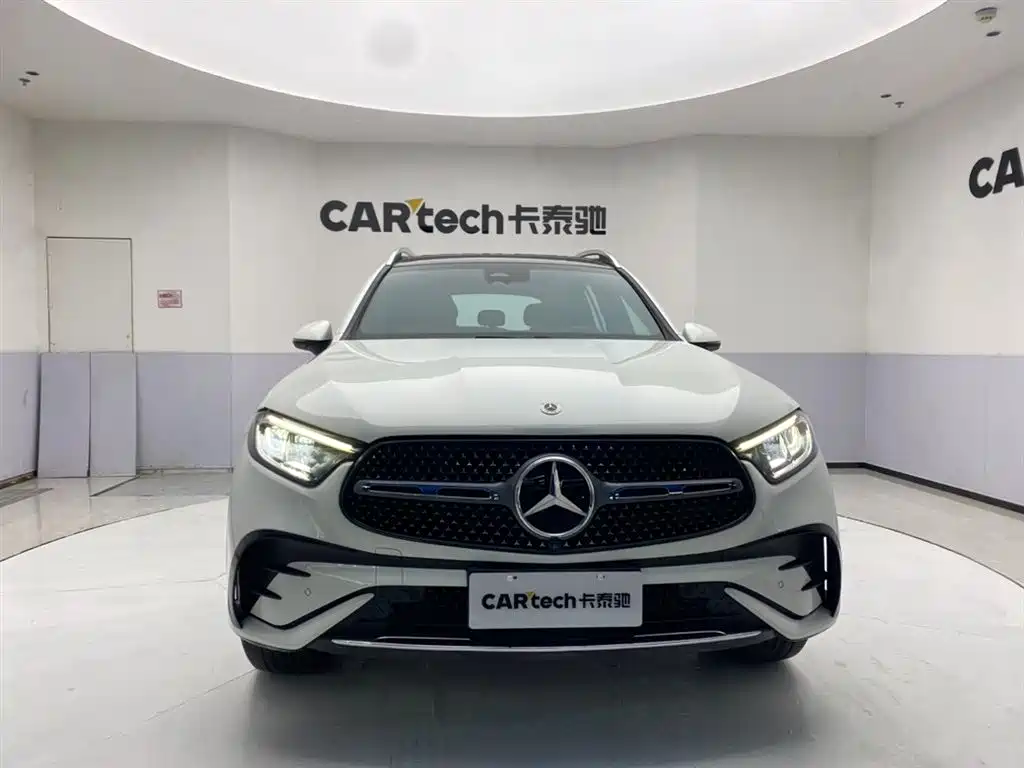 Mercedes-Benz GLC 2023 GLC 300 L 4MATIC Sport 5-Seater фото 3