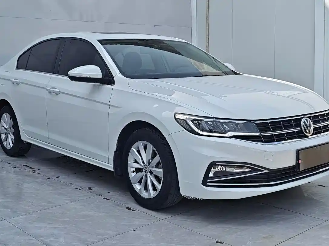 Volkswagen Bora 2019 1.5L Auto Luxury Model фото 3