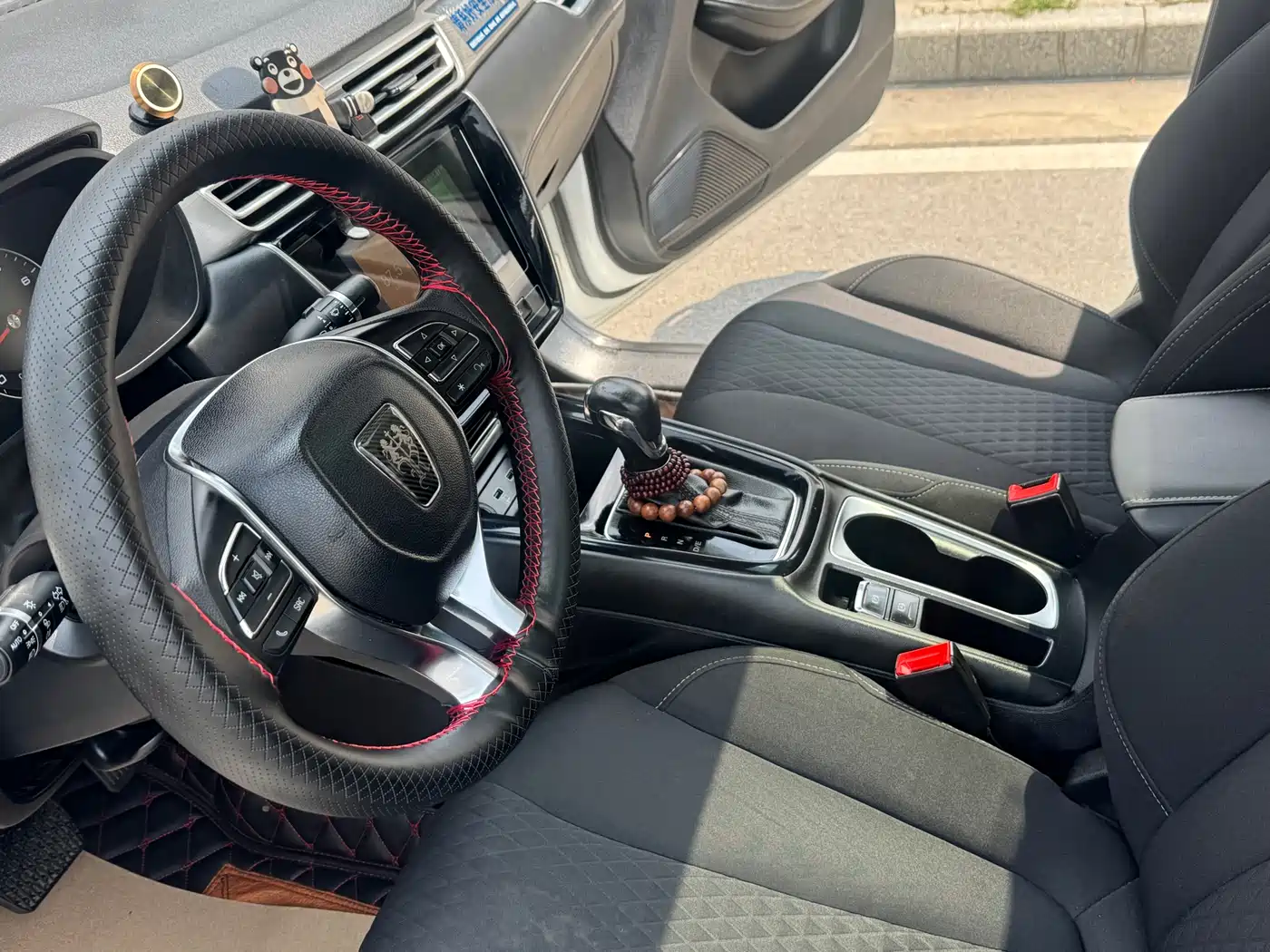 Photo 13 - Roewe i5