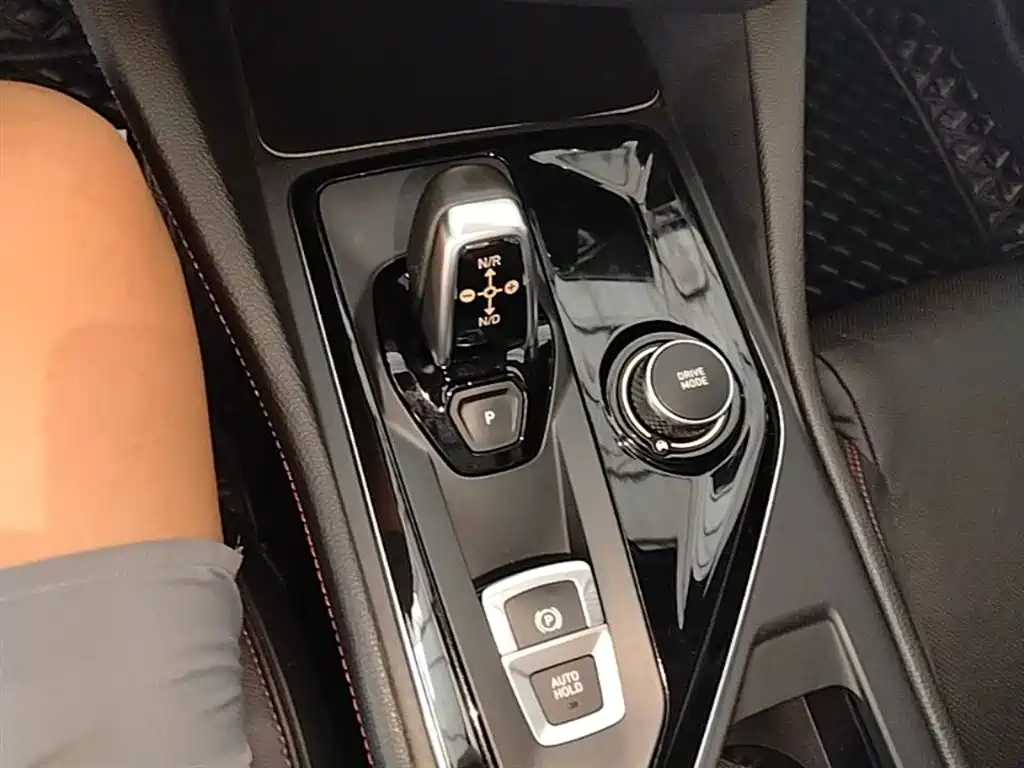 Lynk & Co 03 2019 2.0TD Auto Power Pro Version фото 14