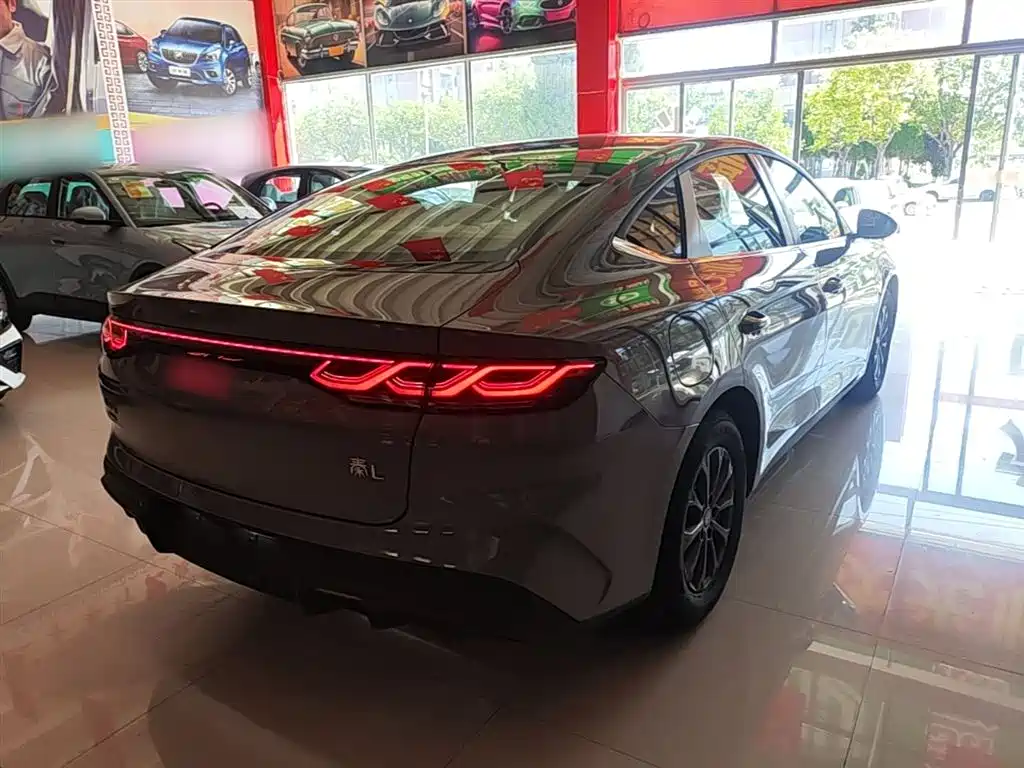 BYD Qin L 2026 DM-i 128KM Progressive фото 7