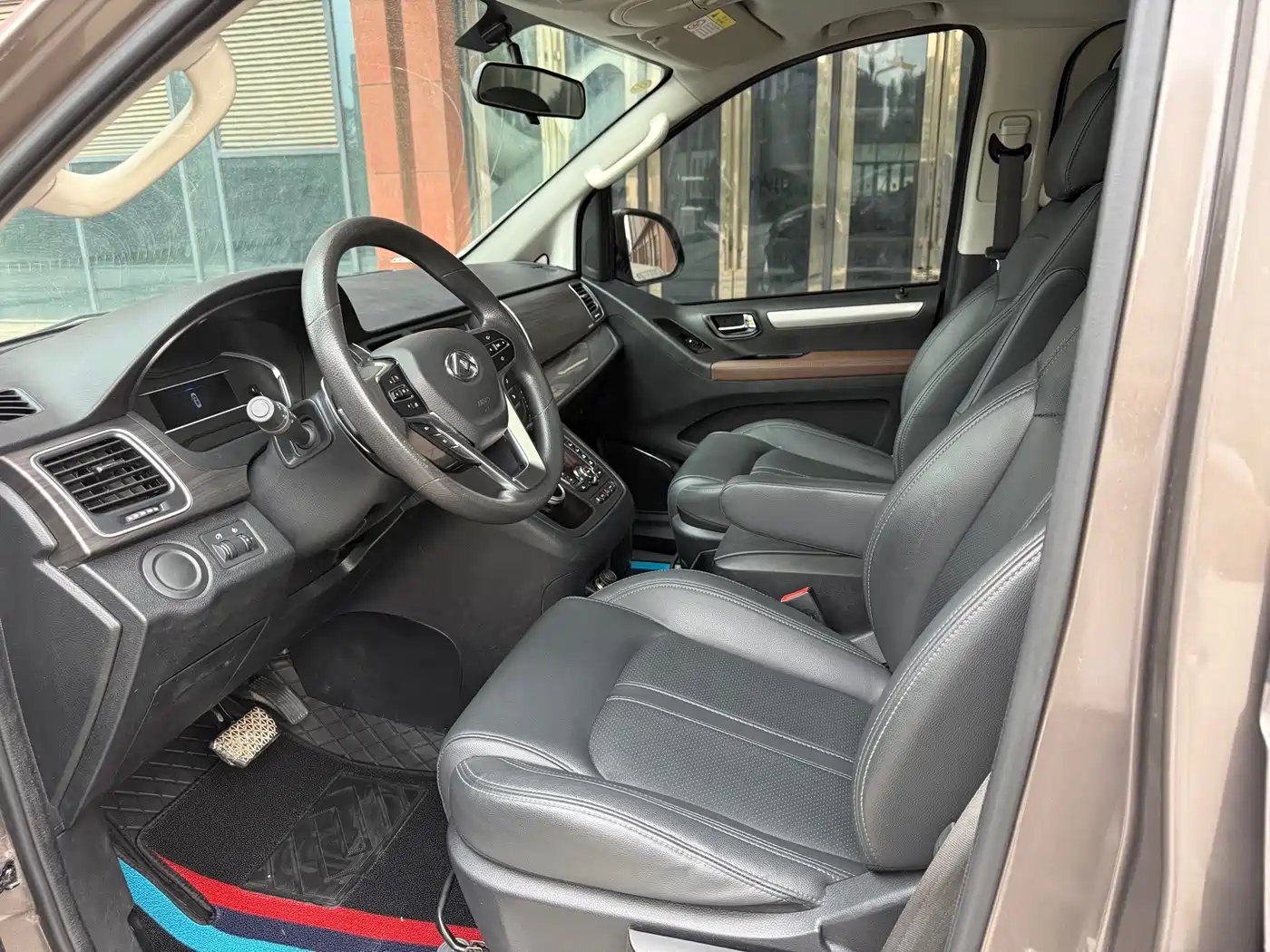 SAIC Maxus Maxus G10 2022 2022 2.0T Auto Elite Edition Petrol 7-Seater