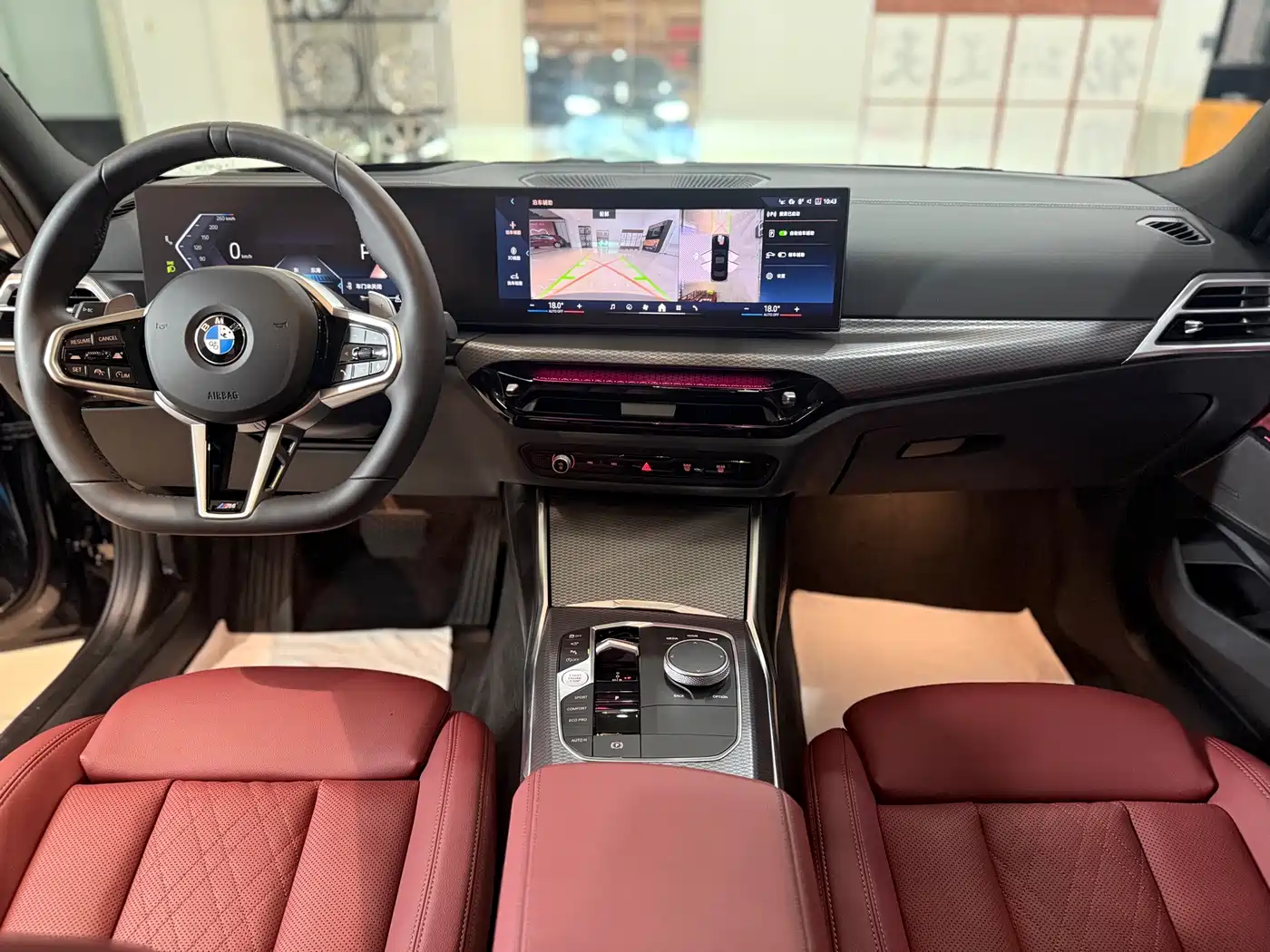 BMW 3 Series 2025 330i M Sport Night Edition фото 16