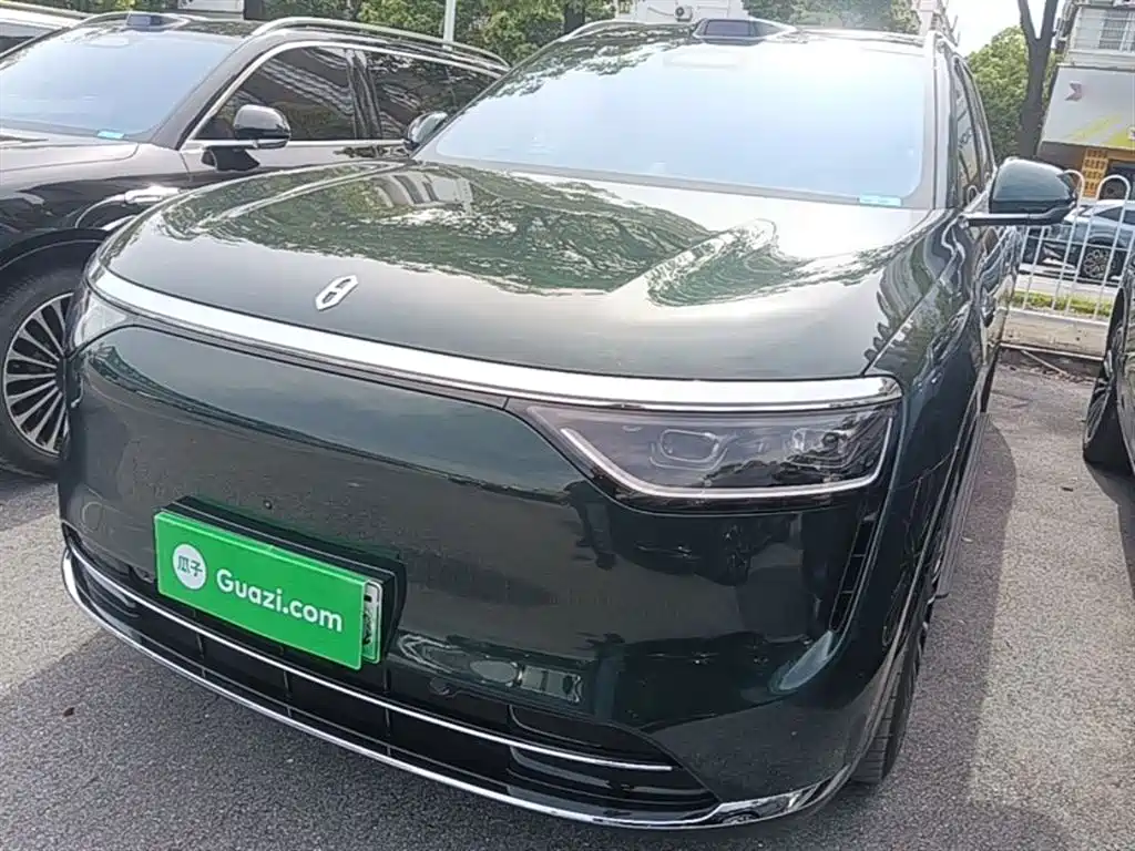 AITO Wenjie AITO M8 2025 Range Extender Max+ Edition 53.4kWh 5-seater фото 2