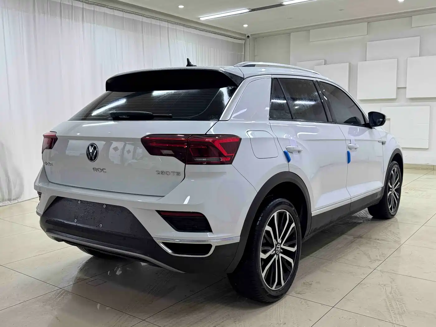 Volkswagen T-ROC 2022 280TSI DSG 2WD Comfort PLUS фото 6
