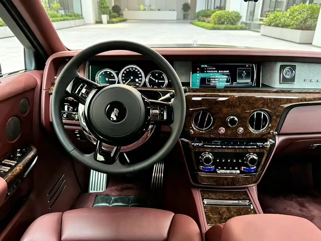 Rolls-Royce Phantom 2022 2018 6.7T Standard Wheelbase Version