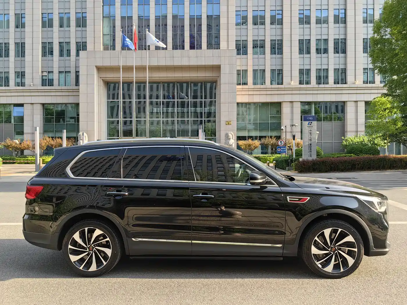 Hongqi HS7 2019 3.0T Automatic 4WD Smart Connection Flag Smooth Edition фото 8