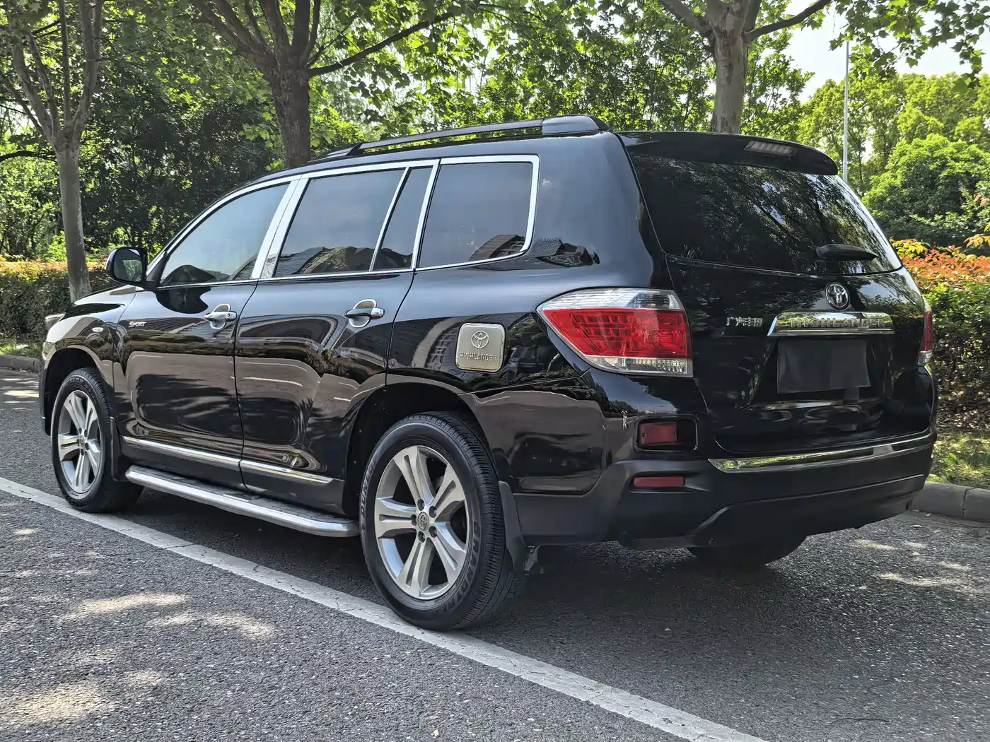 Toyota Highlander 2012 2.7L 2WD 7-Seater Luxury Edition фото 15