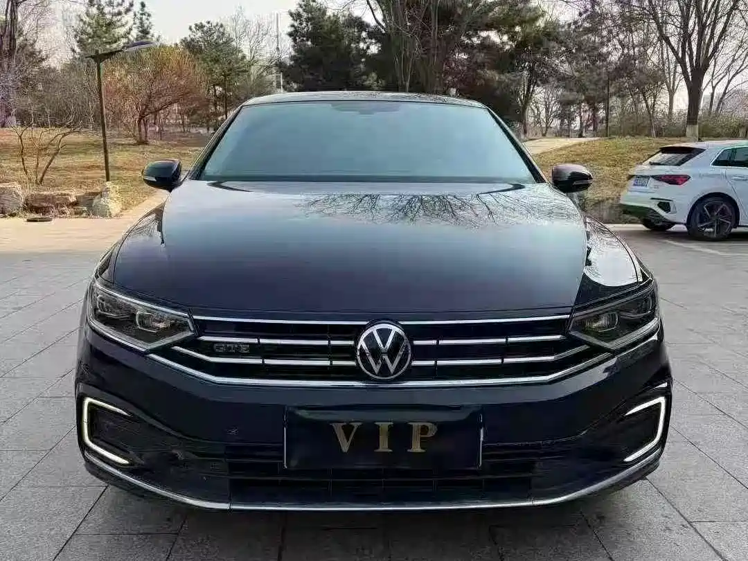 VOLKSWAGEN MAGOTAN GTE PLUG IN HYBRID