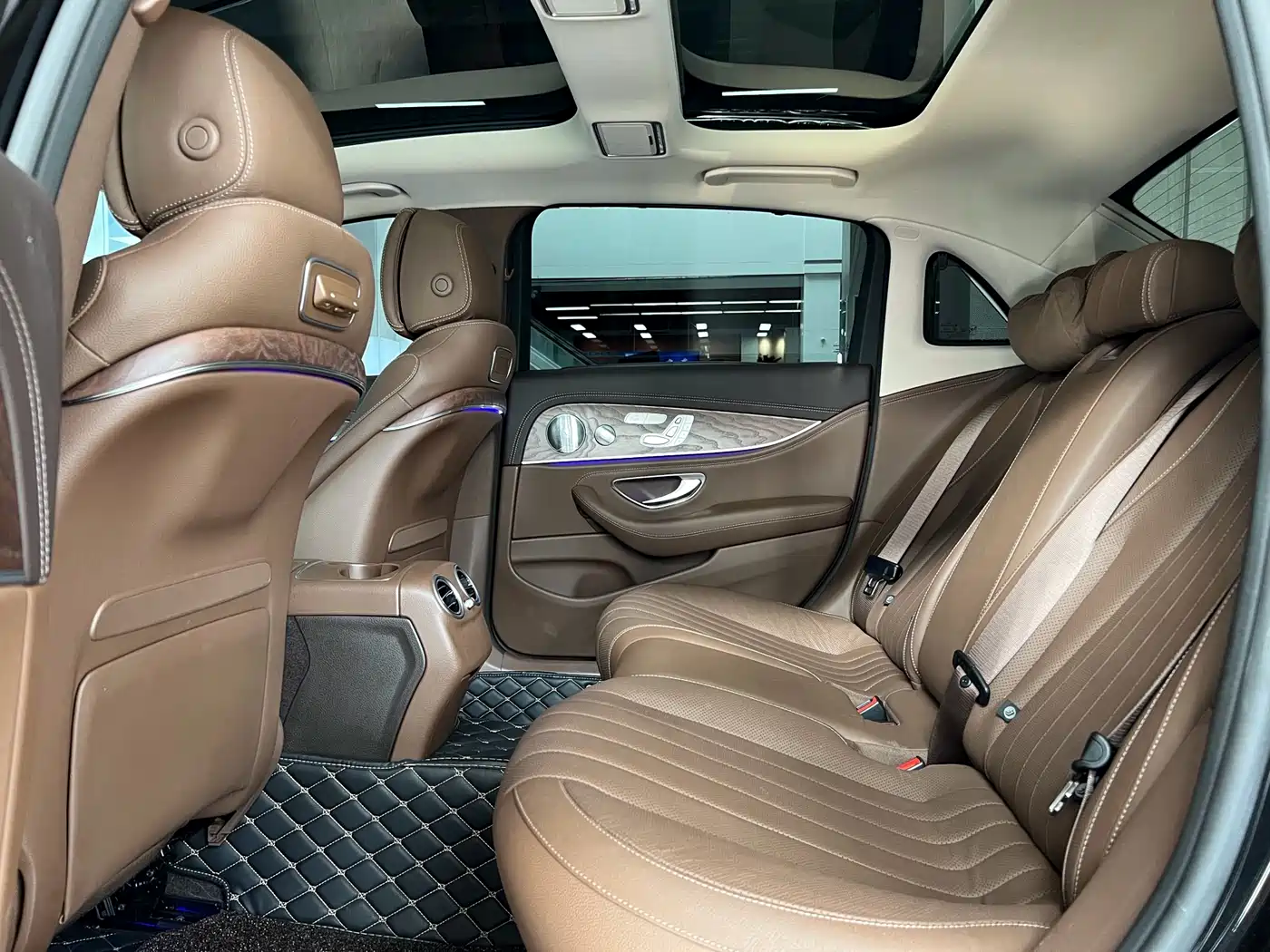 Mercedes-Benz E-Class 2020 Facelift E 300 L Exclusive фото 17
