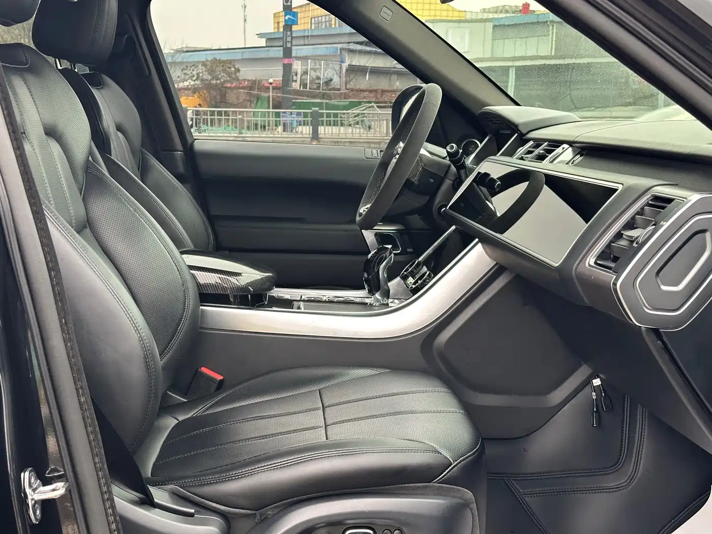 Land Rover Range Rover Sport фото 8