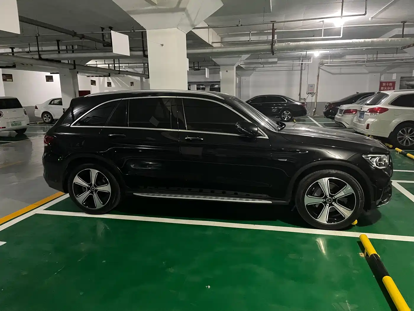 Mercedes-Benz GLC 2022 Facelift GLC 300 L 4MATIC Dynamic Collector's Edition фото 5