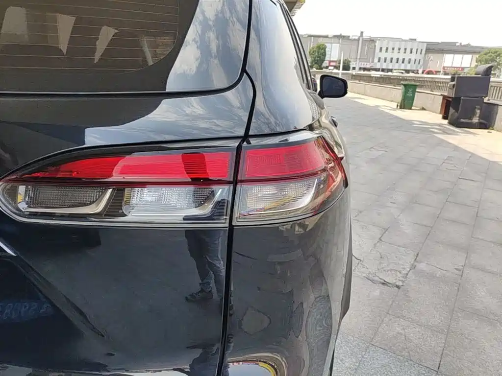 Toyota Frontlander 2022 2.0L CVT Luxury Edition фото 8