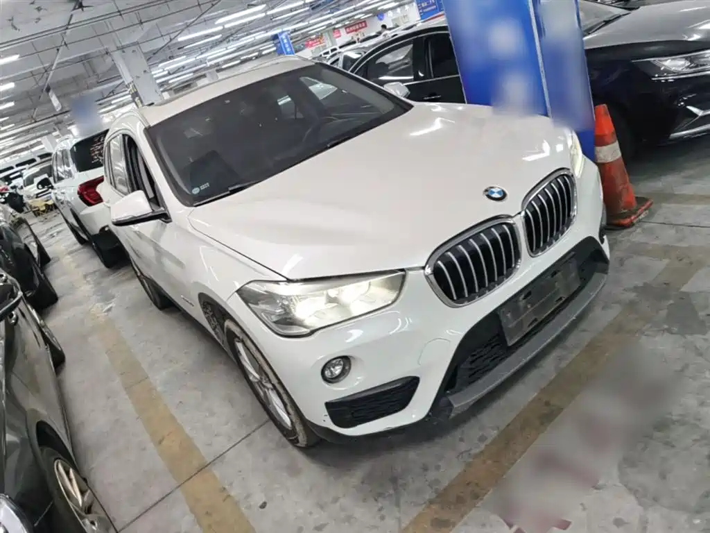 BMW X1 2016 sDrive18Li Fashion Model фото 4