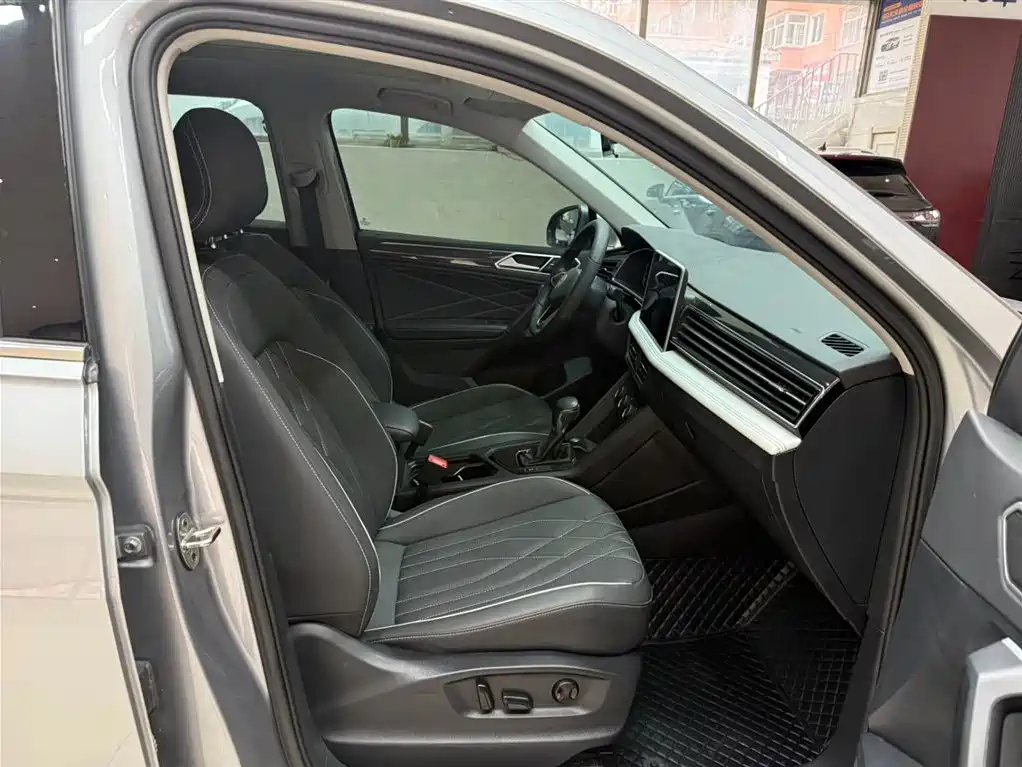Volkswagen Tiguan L 2023 280TSI 2WD Trend Limited Edition фото 19