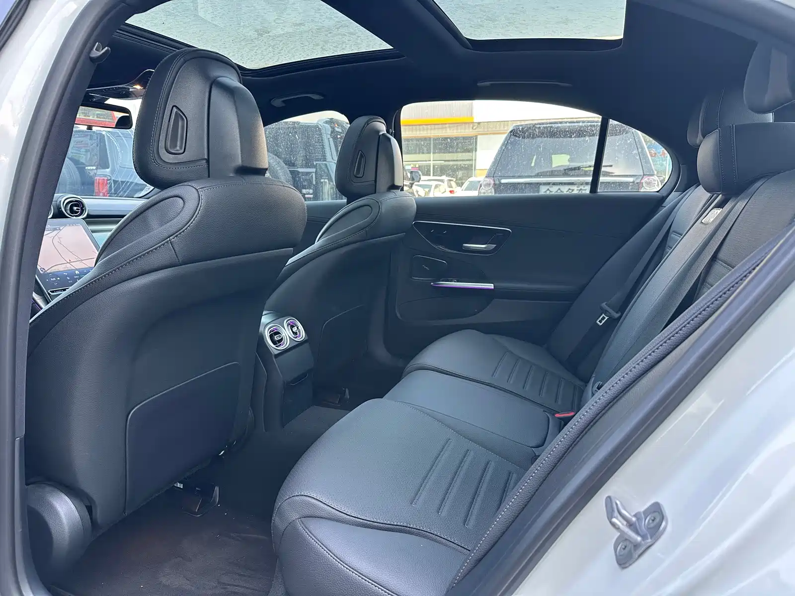 Фото 5 - Mercedes-Benz C-Class