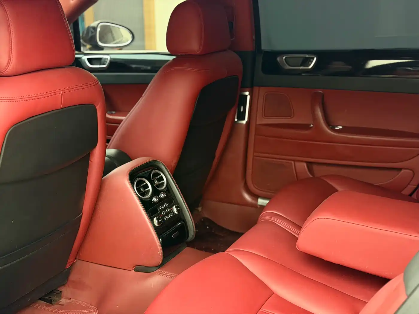 Bentley Flying Spur 2005 6.0T Standard Model фото 14