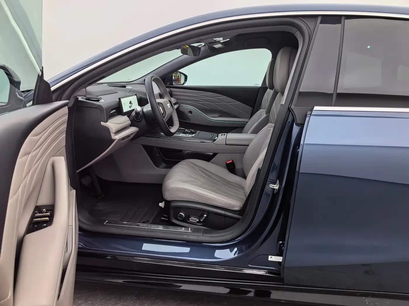 Geely Galaxy Galaxy Xingyao 8 2025 2025 130km EM-P Starship Edition