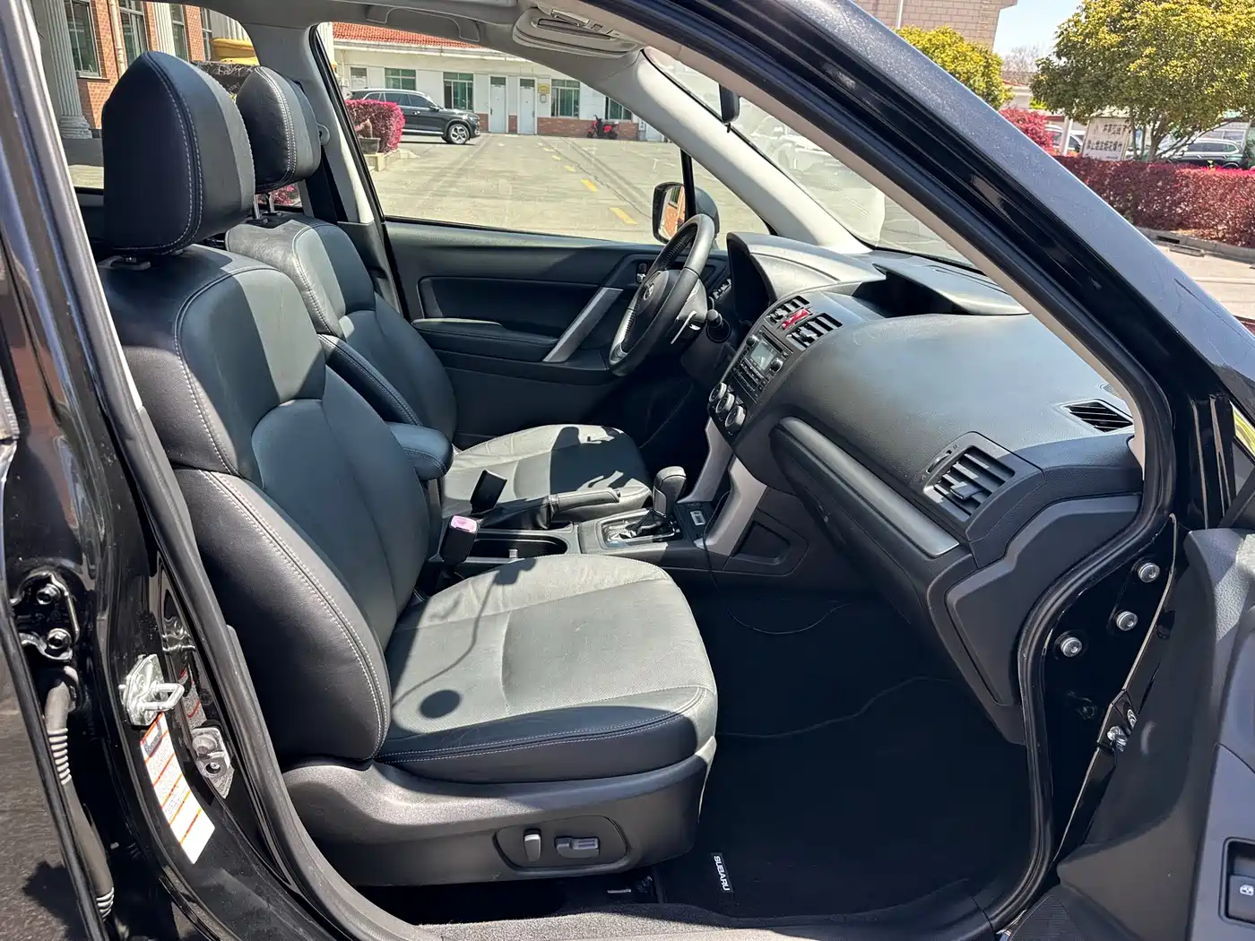 Subaru Forester 2013 2.5i Automatic Premium Edition фото 26