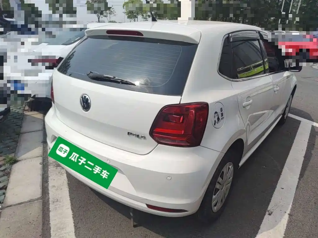Volkswagen Polo 2016 1.4L Automatic Trend фото 12