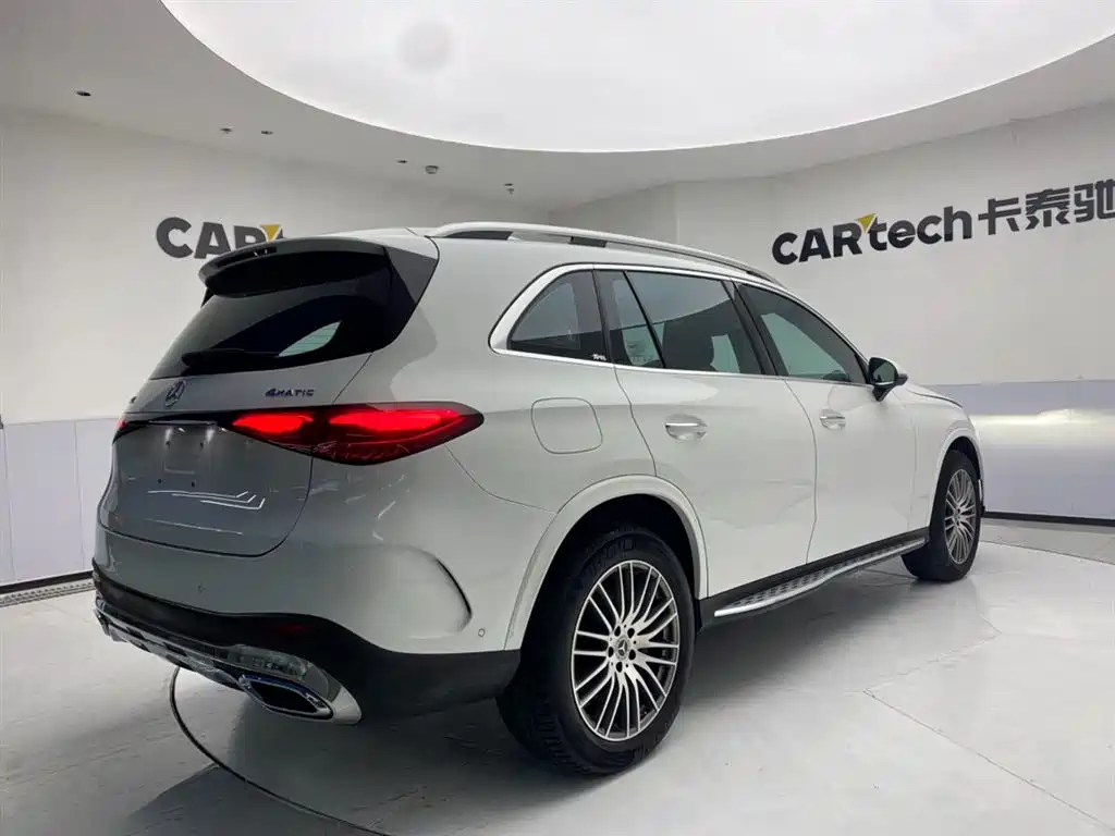 Mercedes-Benz GLC 2023 GLC 300 L 4MATIC Sport 5-Seater фото 5