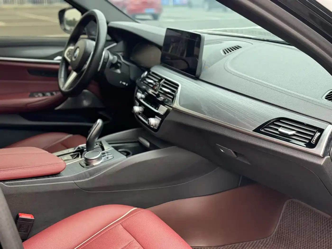 BMW 5 Series 2021 530Li xDrive M Sport Package фото 4