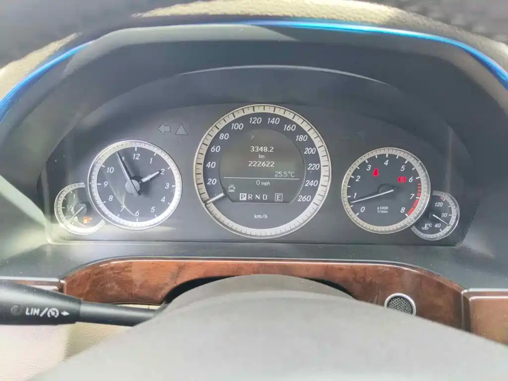 Фото 4 - Mercedes-Benz E-Class