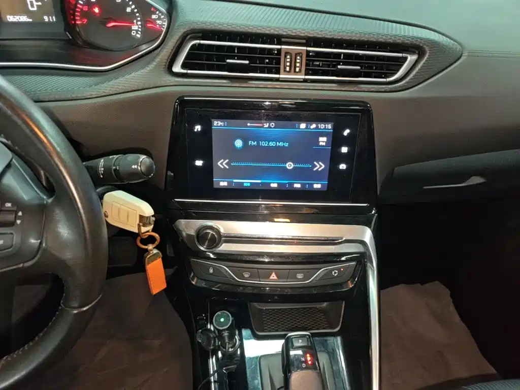Photo 13 - Peugeot 308