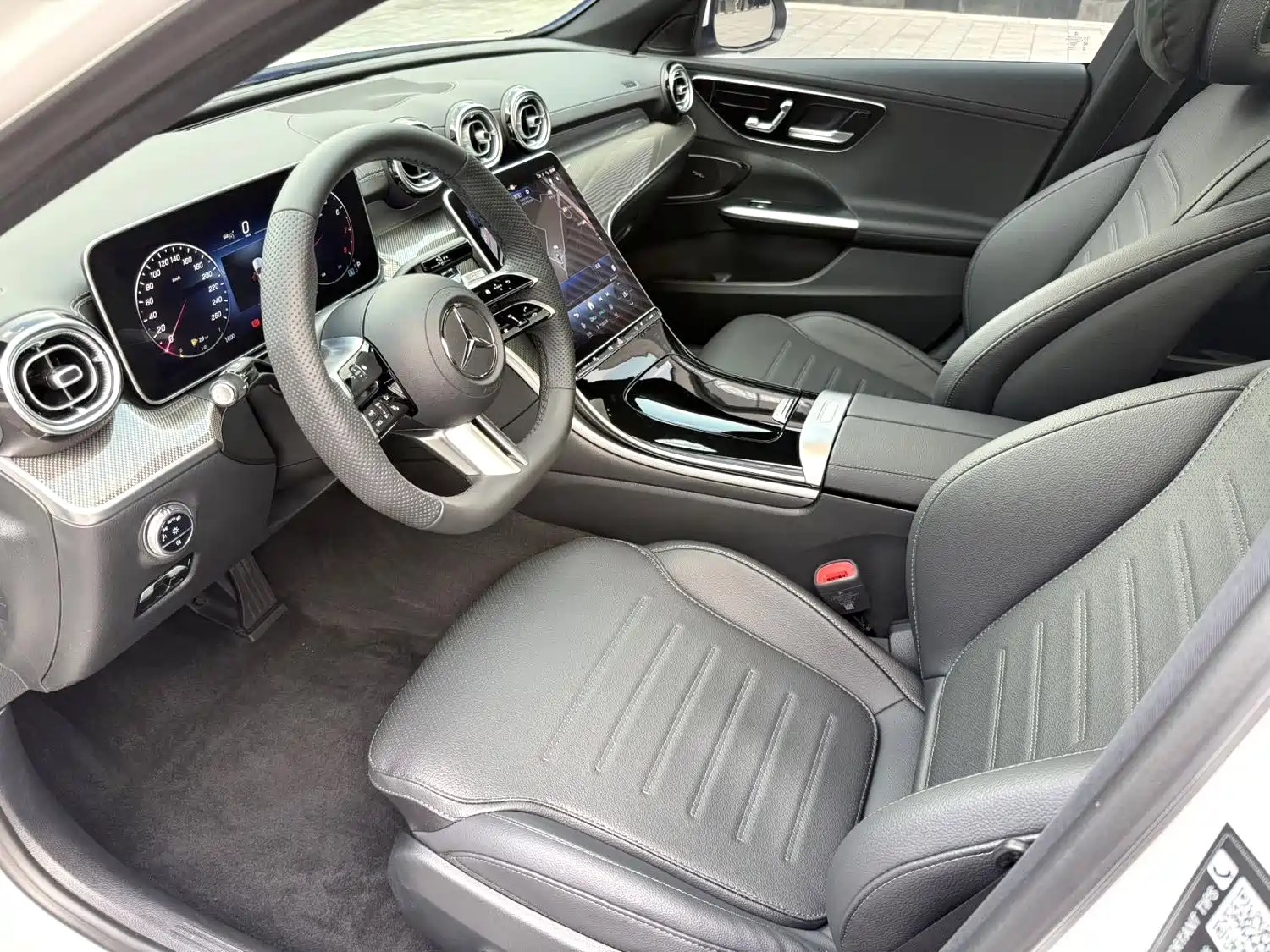 Фото 4 - Mercedes-Benz C-Class