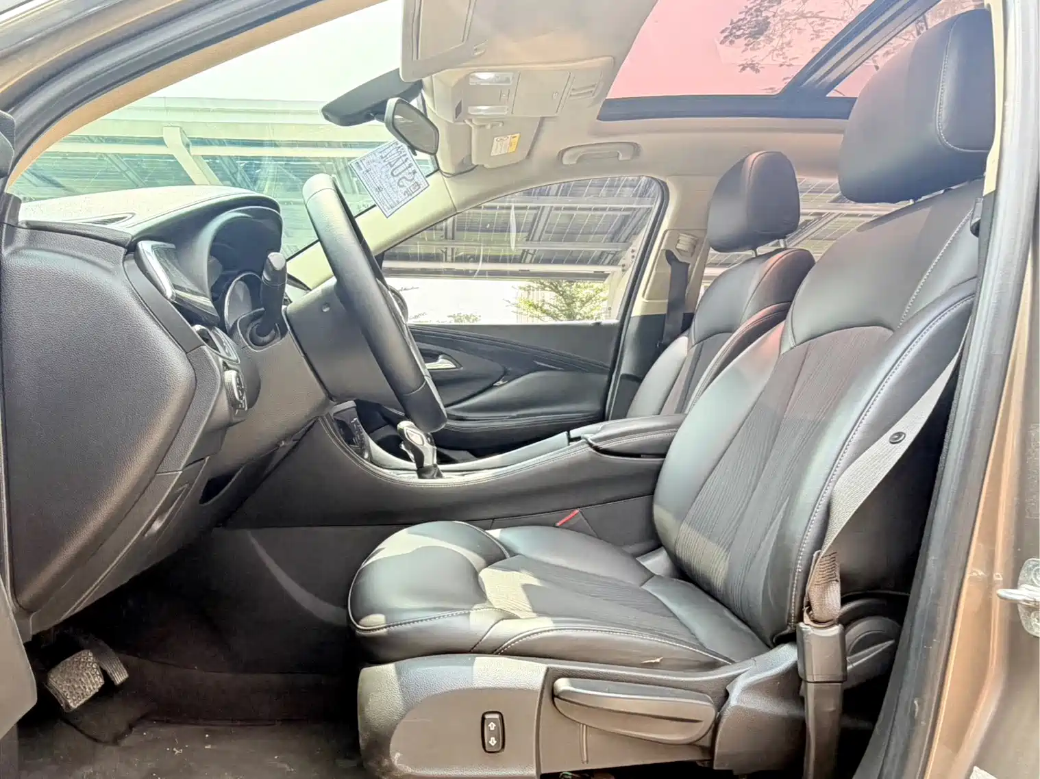 Фото 12 - Buick Envision Plus