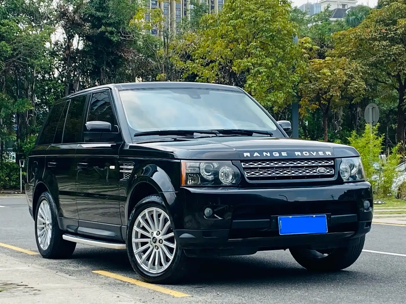 Land Rover Range Rover Sport 2013 3.0 TDV6 Diesel фото 3