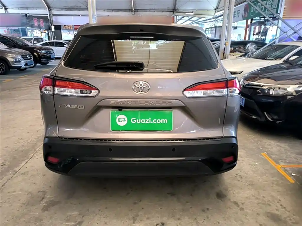 Toyota Frontlander 2023 2.0L CVT Elite Edition фото 6