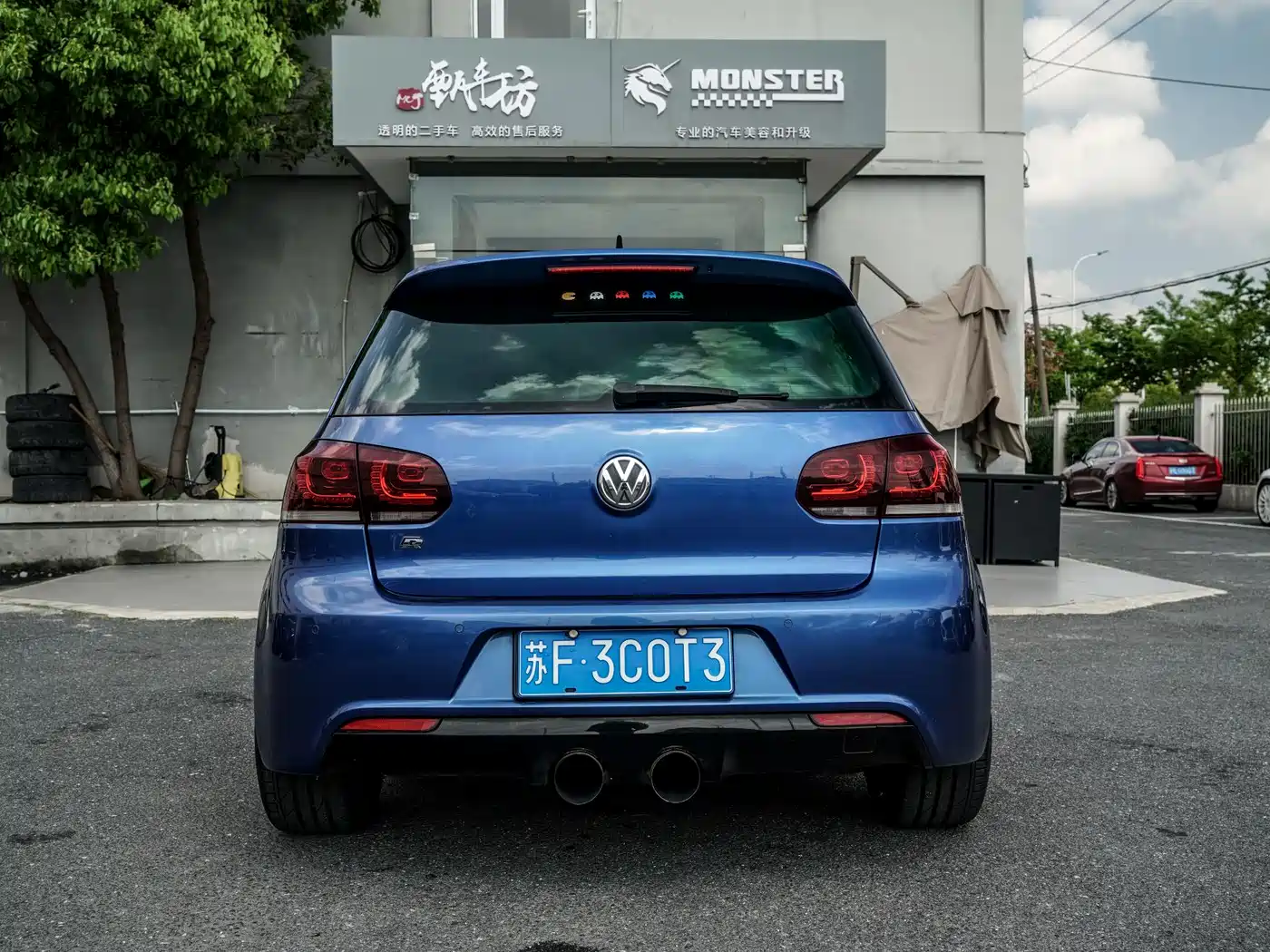 Volkswagen Golf (Import) 2011 2.0TSI R фото 6